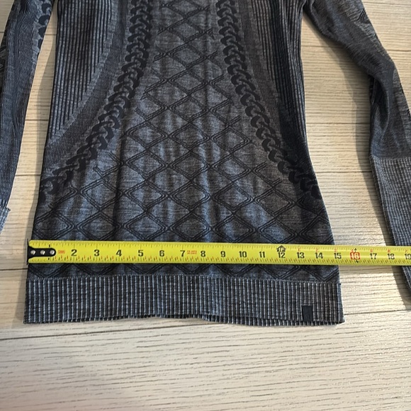 Lululemon Rest Less gray pullover size 8 - Picture 5 of 6